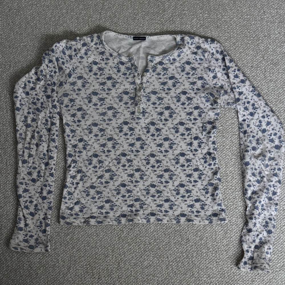 Brandy Melville Blue and White Floral Blouse
